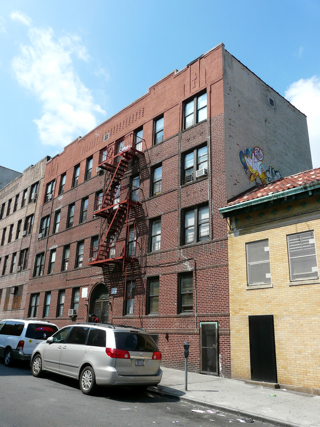 1135 Boynton Ave in Bronx, NY - Building Photo - Building Photo