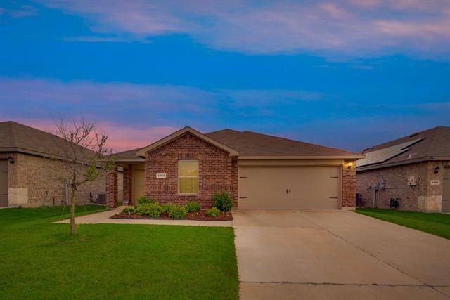 4503 Stardust Wy in Heartland, TX - Foto de edificio - Building Photo