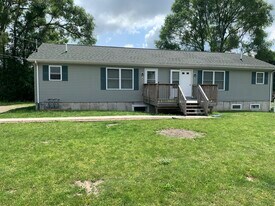 4178 S Center St, Unit Mary Laurey in Horseheads, NY - Building Photo