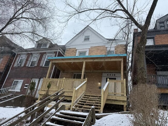 5416 Black St, Unit 2 in Pittsburgh, PA - Foto de edificio - Building Photo