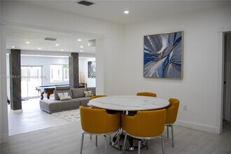 295 NE 150th St in Miami, FL - Building Photo - Building Photo