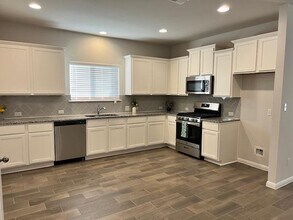 221 Arabian Colt Dr in Georgetown, TX - Building Photo - Building Photo