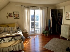 92 Wallingford Rd, Unit 3 in Boston, MA - Building Photo - Building Photo