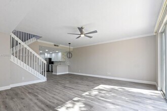 152 Santa Barbara Way in Palm Beach Gardens, FL - Building Photo - Building Photo