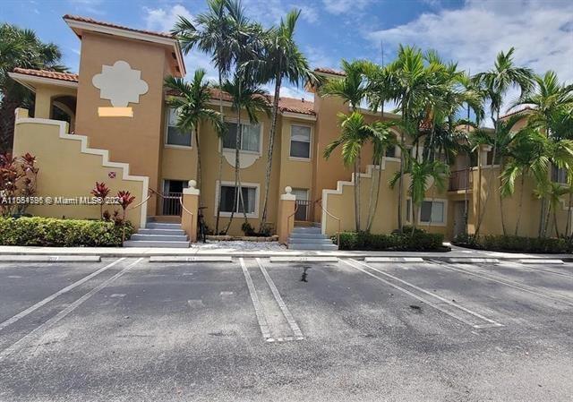 7830 NW 6th St, Unit 3 BEDROOM PEMBROKE in Pembroke Pines, FL - Building Photo