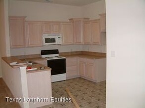 2117 Ragland Rd in Mansfield, TX - Building Photo - Building Photo