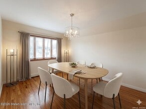 298 Pacific Ave in Staten Island, NY - Foto de edificio - Building Photo