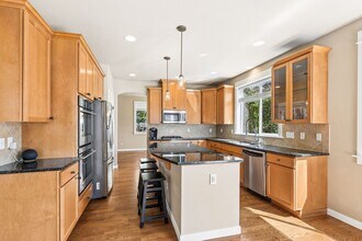 3616 222nd Pl SE in Bothell, WA - Building Photo - Building Photo