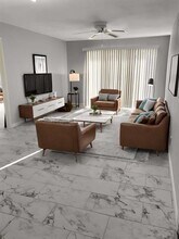 317 Lake Evelyn Dr in West Palm Beach, FL - Building Photo - Building Photo