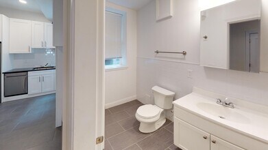 130 Sutherland Rd, Unit A in Boston, MA - Building Photo - Building Photo