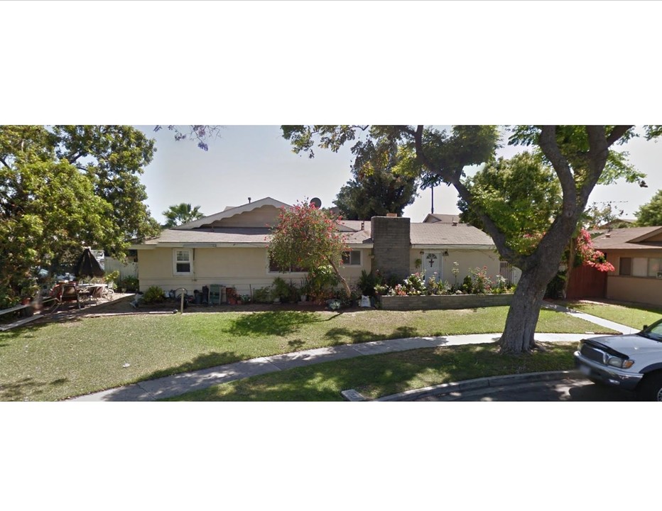 3412 W Canoga Pl in Anaheim, CA - Building Photo