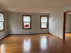 5 Border St, Unit #1 in Woburn, MA - Building Photo - Building Photo