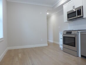 80 Strathmore Rd, Unit 6 in Boston, MA - Building Photo - Building Photo