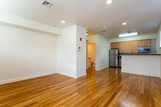 27 Western Ave in Albany, NY - Foto de edificio - Interior Photo