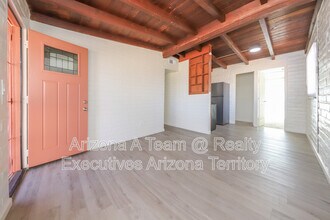3550 E Blacklidge Dr in Tucson, AZ - Building Photo - Building Photo