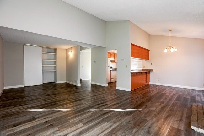 10964 Northseal Square in Cupertino, CA - Building Photo - Building Photo