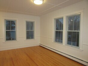 430 N Main St, Unit R in Attleboro, MA - Building Photo - Building Photo