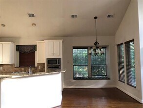 2521 Briarcrest Dr in Irving, TX - Building Photo - Building Photo