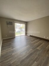 217 Charleston Blvd in Macomb, IL - Building Photo - Building Photo