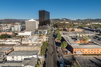 1275 Federal Ave in Los Angeles, CA - Building Photo - Building Photo