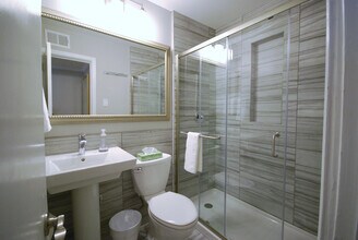 15 Standish Ave NW in Atlanta, GA - Building Photo - Building Photo