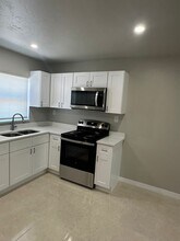 11430 Kimble Dr in Ft. Myers, FL - Building Photo - Building Photo
