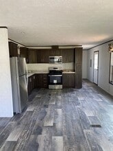 551 Lauschtown Rd in Denver, PA - Building Photo - Building Photo