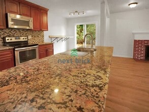 10918 49th Ave S in Tukwila, WA - Building Photo - Building Photo