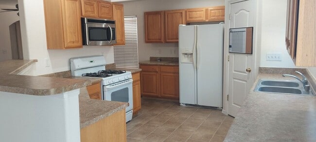 1391 Anasazi Ct in Las Cruces, NM - Building Photo - Building Photo