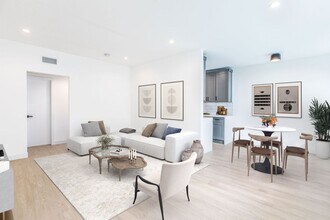 6133 Eleanor Ave in Los Angeles, CA - Foto de edificio - Interior Photo