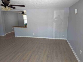 3609 11th Ave W in Bradenton, FL - Building Photo - Building Photo