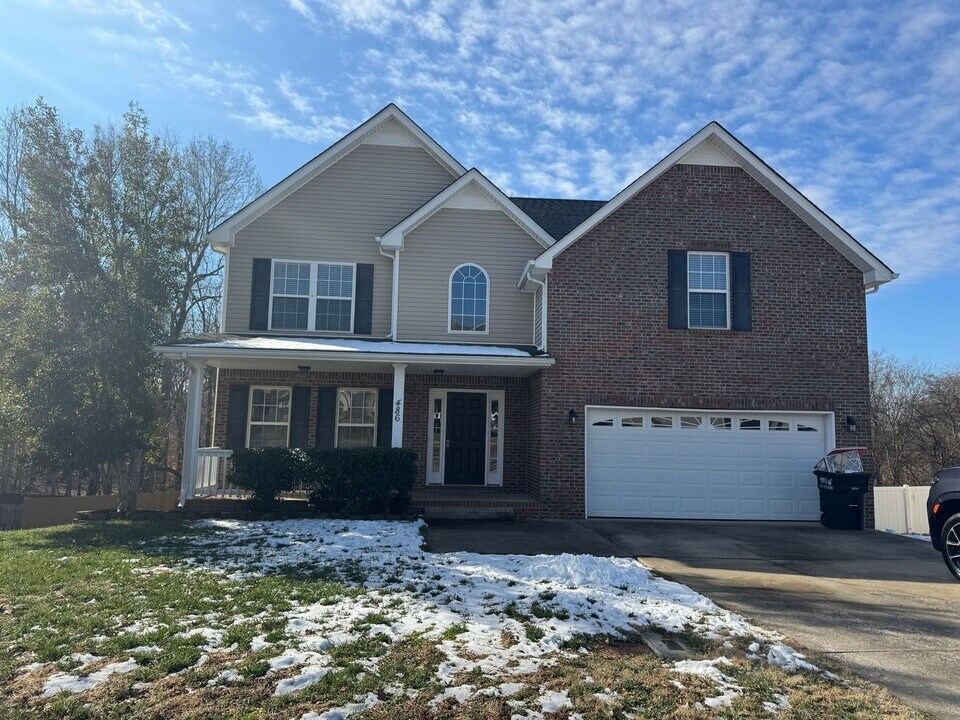 486 Winding Bluff Way in Clarksville, TN - Building Photo