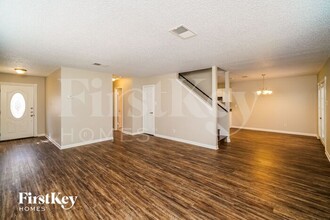 6735 Sunlit Pass Dr in San Antonio, TX - Foto de edificio - Building Photo