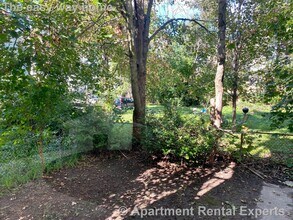 12 Silvey Pl, Unit 1 in Somerville, MA - Building Photo - Building Photo