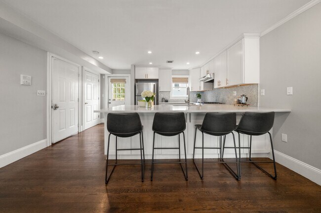 3 Glover Ct, Unit 2 in Boston, MA - Building Photo - Building Photo