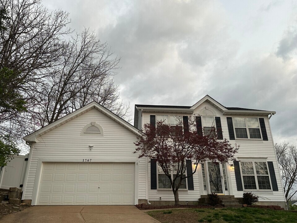 1767 Spring View Terrace Ct in Ballwin, MO - Building Photo