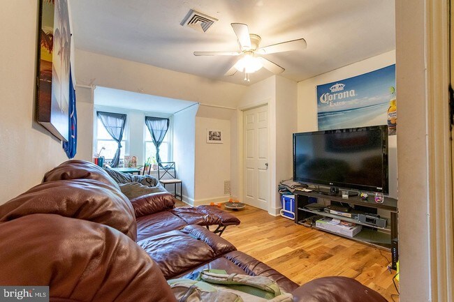 3512 Lancaster Ave-Unit -3 in Philadelphia, PA - Building Photo - Building Photo