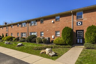 Concord Apartments in Willow Grove, PA - Building Photo - Building Photo