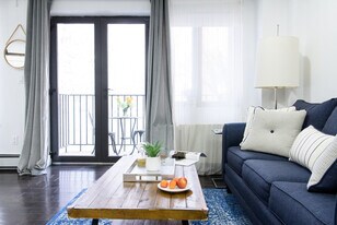 809 9th Ave in New York, NY - Building Photo