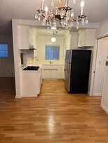 10350 Almayo Ave in Los Angeles, CA - Building Photo