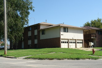 800 H St in Lincoln, NE - Building Photo - Building Photo