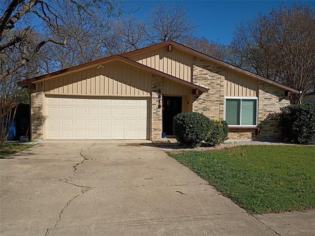 5818 Townshire Rd in Garland, TX - Building Photo