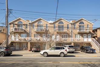 4662 Bedford Ave in Brooklyn, NY - Foto de edificio - Building Photo