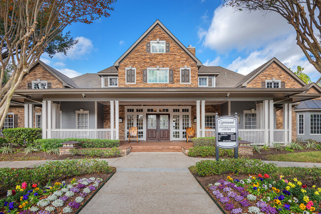 Lodge at Cypresswood Apartments