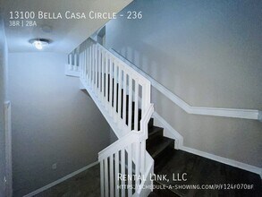 13100 Bella Casa Cir in Ft. Myers, FL - Building Photo - Building Photo