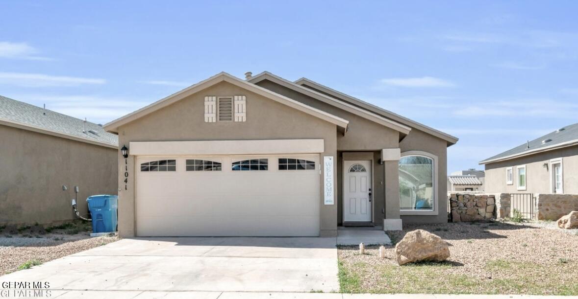 11041 Gem Valley Rd in Socorro, TX - Building Photo