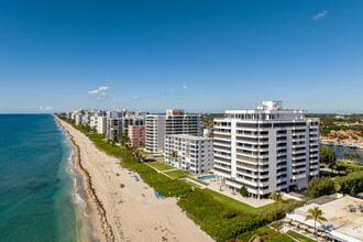 Highland Place in Highland Beach, FL - Building Photo - Building Photo