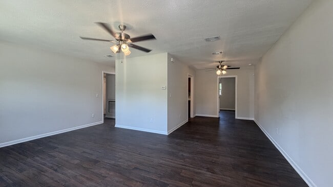 8534 Addison Rd