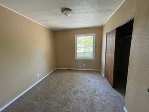 9419 13 1/2 St W in Rock Island, IL - Foto de edificio - Building Photo