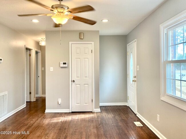 39 Cornell Dr in Jacksonville, NC - Building Photo - Building Photo